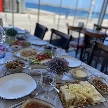 Celep Hotel Foça